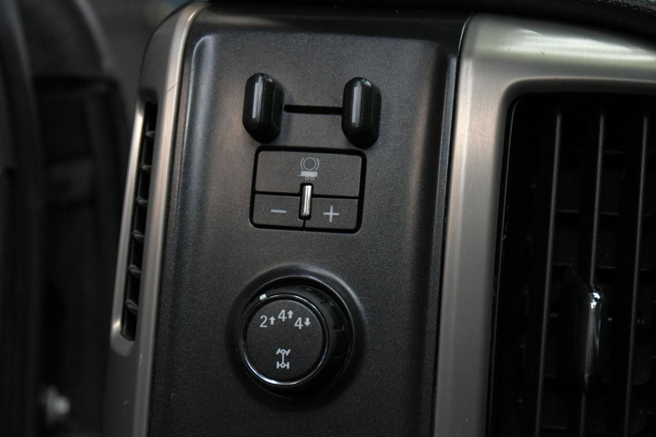 Used 2019 GMC Sierra 2500 Denali w/ Duramax Plus Package AWD/4WD image 20