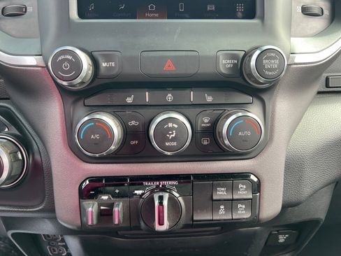 Used 2023 RAM 1500 Big Horn image 18