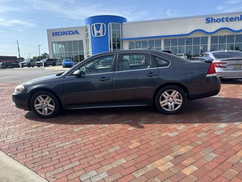 Used 2010 Chevrolet Impala LT w/ Luxury Edition Package FWD image 3