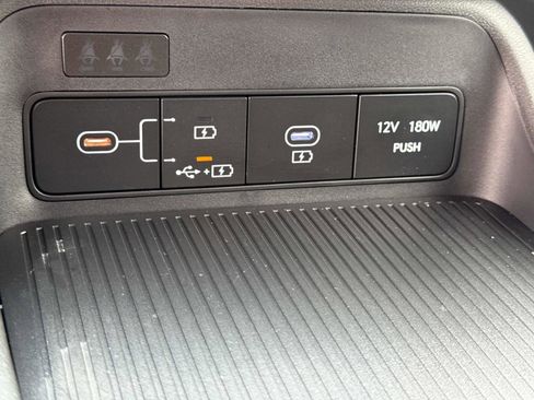 Used 2025 Hyundai Kona SEL image 25