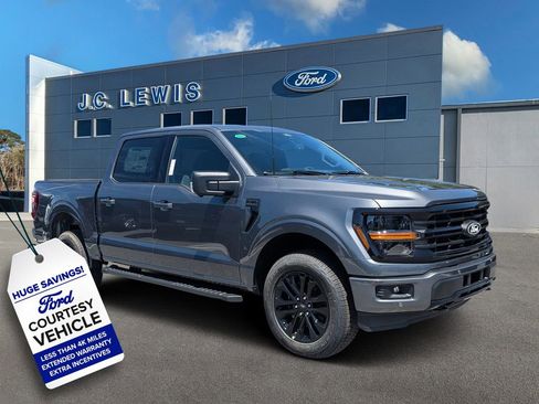 New 2026 Ford F150 XLT w/ Equipment Group 302A MID AWD/4WD image 1