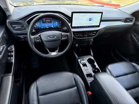 Used 2025 Ford Escape Platinum AWD/4WD image 20