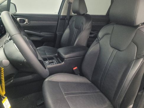 Used 2024 Kia Sorento S w/ Panoramic Sunroof Package image 17