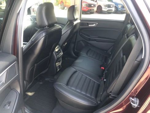Used 2022 Ford Edge SEL w/ Convenience Package image 7