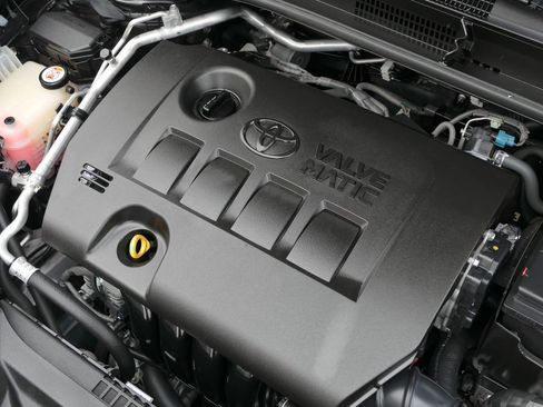 Used 2019 Toyota C-HR LE image 28