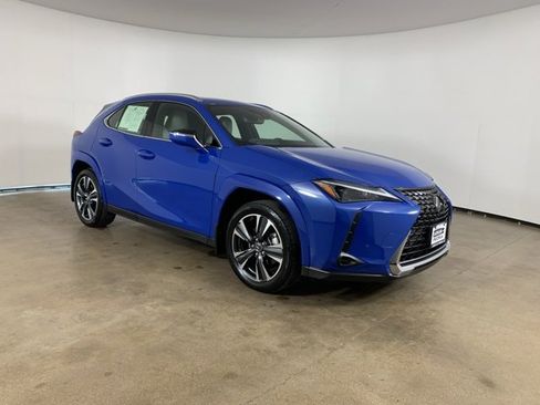 Used 2023 Lexus UX 250h AWD w/ Premium Package image 5