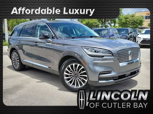 Used 2024 Lincoln Aviator 2WD w/ Premium Package image 1