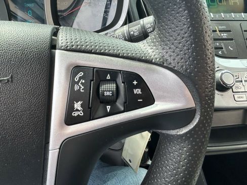 Used 2016 Chevrolet Equinox LT FWD image 19