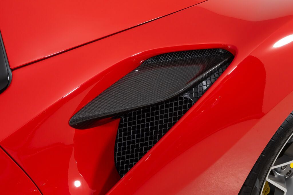 Used 2022 Ferrari F8 Tributo RWD image 18