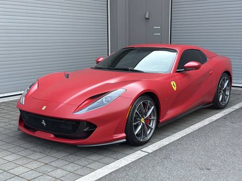 Certified 2023 Ferrari 812 GTS RWD image 39