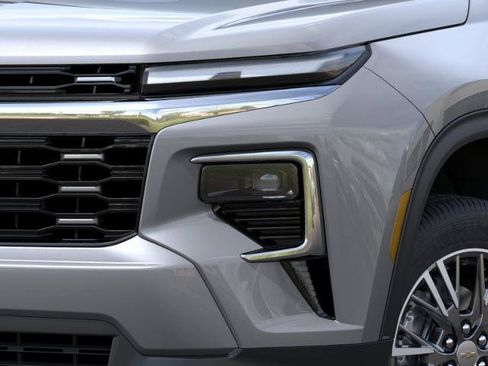 New 2026 Chevrolet Traverse LT w/ Driver Confidence Package AWD/4WD image 34