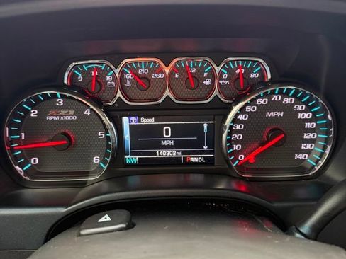 Used 2018 Chevrolet Silverado 1500 LT w/ All Star Edition AWD/4WD image 18