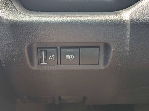 Used 2020 Toyota RAV4 LE FWD image 24