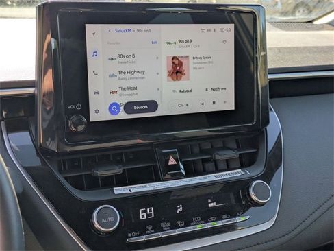 Used 2023 Toyota Corolla SE image 21