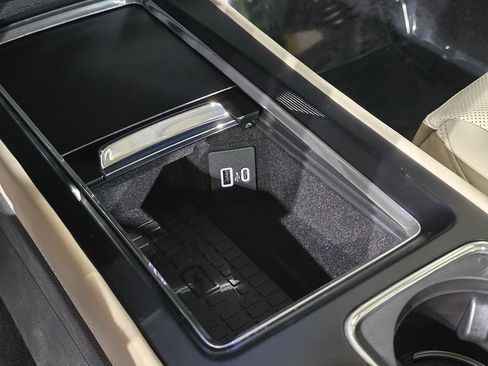 New 2026 Lincoln Corsair Reserve image 28