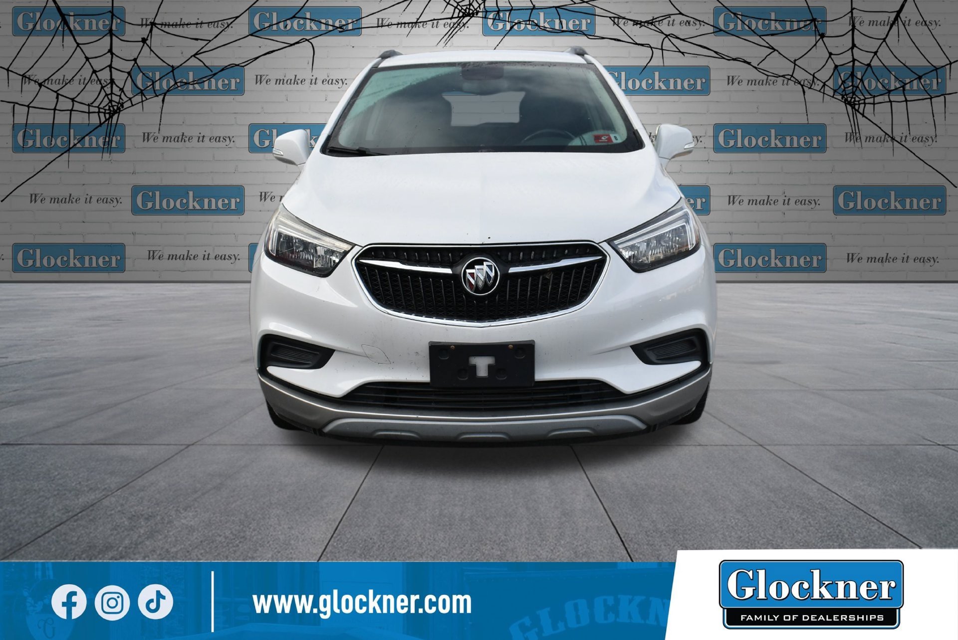 Used 2018 Buick Encore Preferred FWD image 2