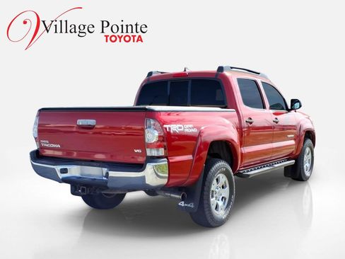 Used 2015 Toyota Tacoma 4x4 Double Cab w/ TRD Off-Road Package image 3