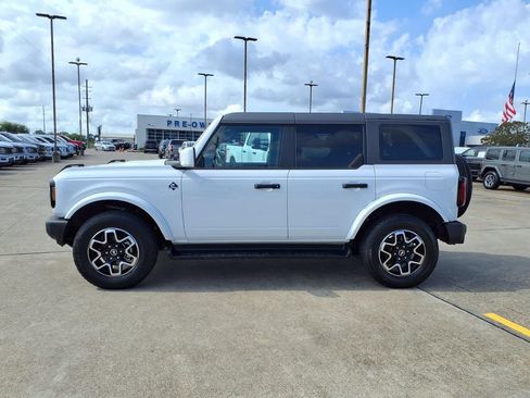 Used 2026 Ford Bronco Outer Banks AWD/4WD image 3