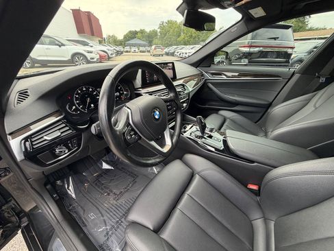 Used 2019 BMW 530i xDrive w/ Convenience Package AWD/4WD image 10