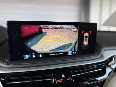 Used 2025 Acura MDX SH-AWD w/ Technology Package image 37