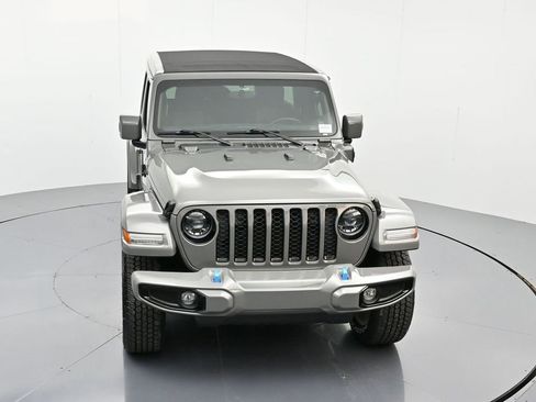 Used 2023 Jeep Wrangler Unlimited Sahara image 40