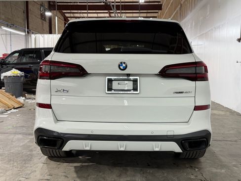 Used 2022 BMW X5 sDrive40i w/ M Sport Package RWD image 9