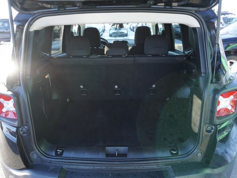 Used 2020 Jeep Renegade Latitude w/ Cold Weather Group image 6