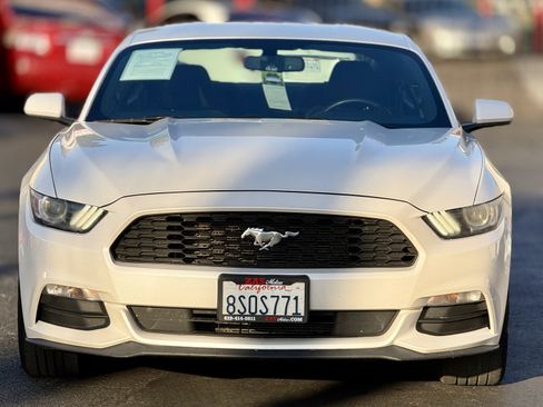 Used 2017 Ford Mustang Coupe RWD image 6