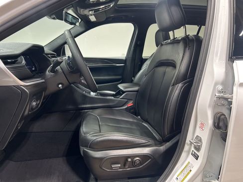 Certified 2024 Jeep Grand Cherokee L Limited w/ Luxury Tech Group II image 36