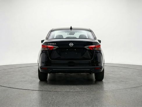 Used 2025 Nissan Versa SV FWD image 7