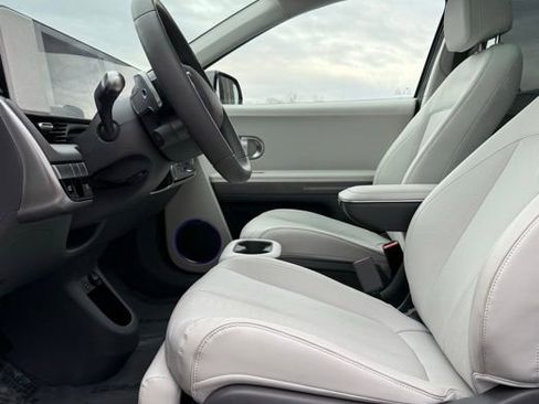 Used 2024 Hyundai Ioniq 5 Limited image 13