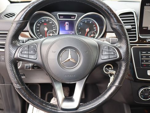 Used 2019 Mercedes-Benz GLS 450 4MATIC image 18
