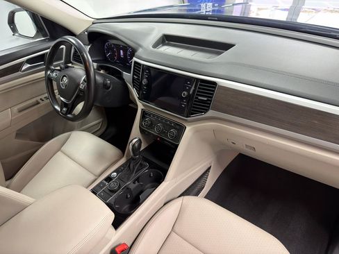 Used 2019 Volkswagen Atlas SEL R-Line AWD/4WD image 26