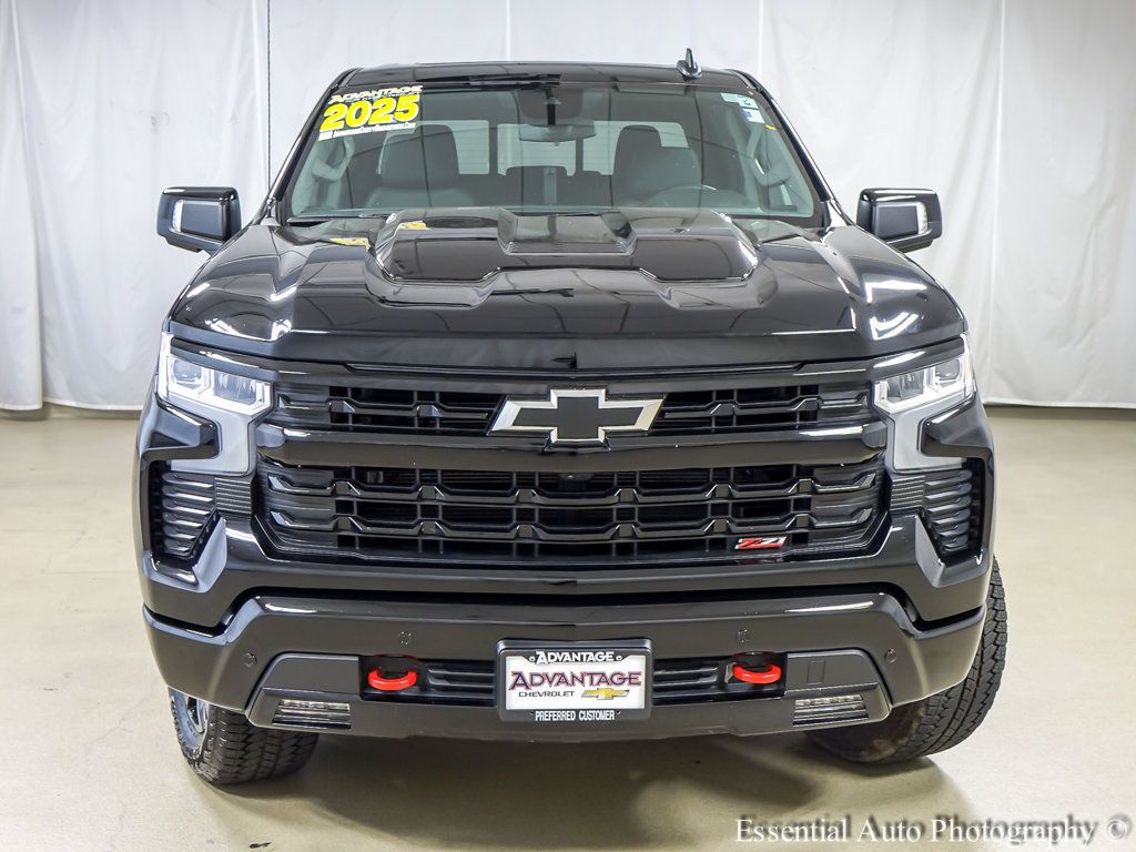 Used 2025 Chevrolet Silverado 1500 LT Trail Boss w/ LT Trail Boss Premium Package AWD/4WD image 5