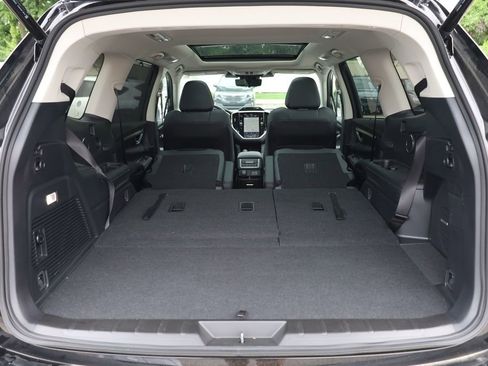 Certified 2026 Subaru Ascent Touring w/ Popular Package #2 AWD/4WD image 9