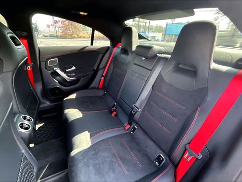 Used 2025 Mercedes-Benz CLA 35 AMG 4MATIC image 21