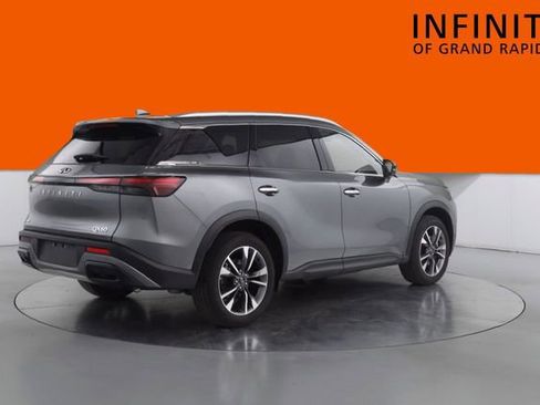 Used 2023 INFINITI QX60 Luxe AWD/4WD image 7