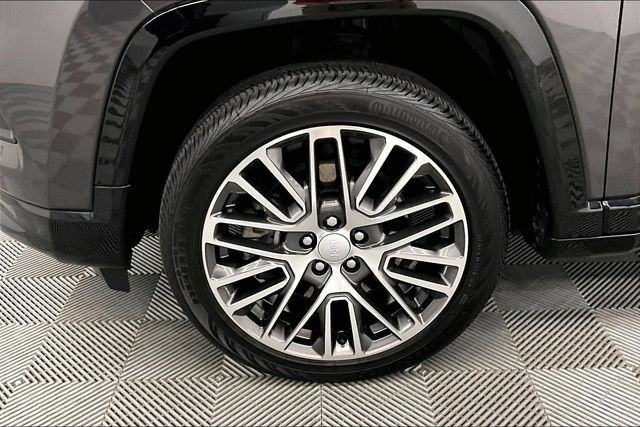 Used 2024 Jeep Compass Limited w/ Elite Group AWD/4WD image 10