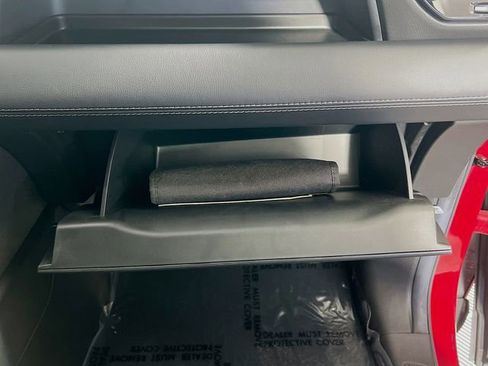 Used 2025 Honda Pilot Elite image 31