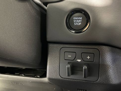 New 2026 Toyota Tundra Platinum AWD/4WD image 30