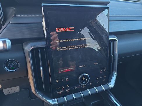 New 2026 GMC Acadia Elevation image 21