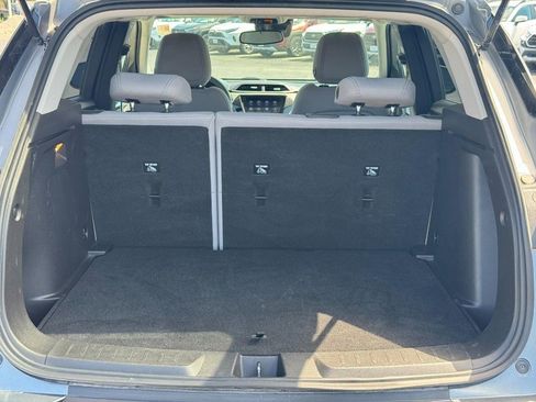 Used 2021 Chevrolet TrailBlazer LT w/ Convenience Package FWD image 4