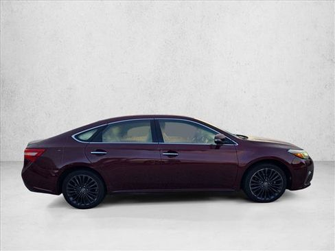 Used 2018 Toyota Avalon Touring w/ All Weather Liner Package FWD image 4