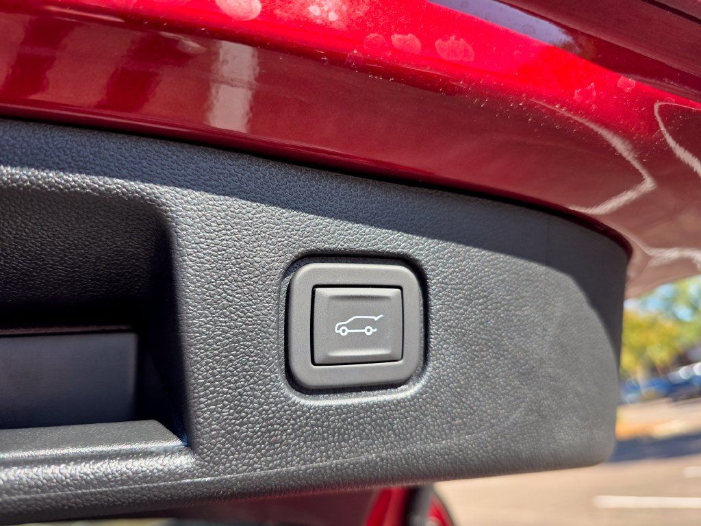 New 2025 Chevrolet Blazer EV LT AWD/4WD image 24