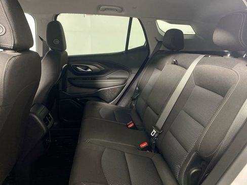 Used 2024 GMC Terrain SLE w/ Driver Convenience Package FWD image 21