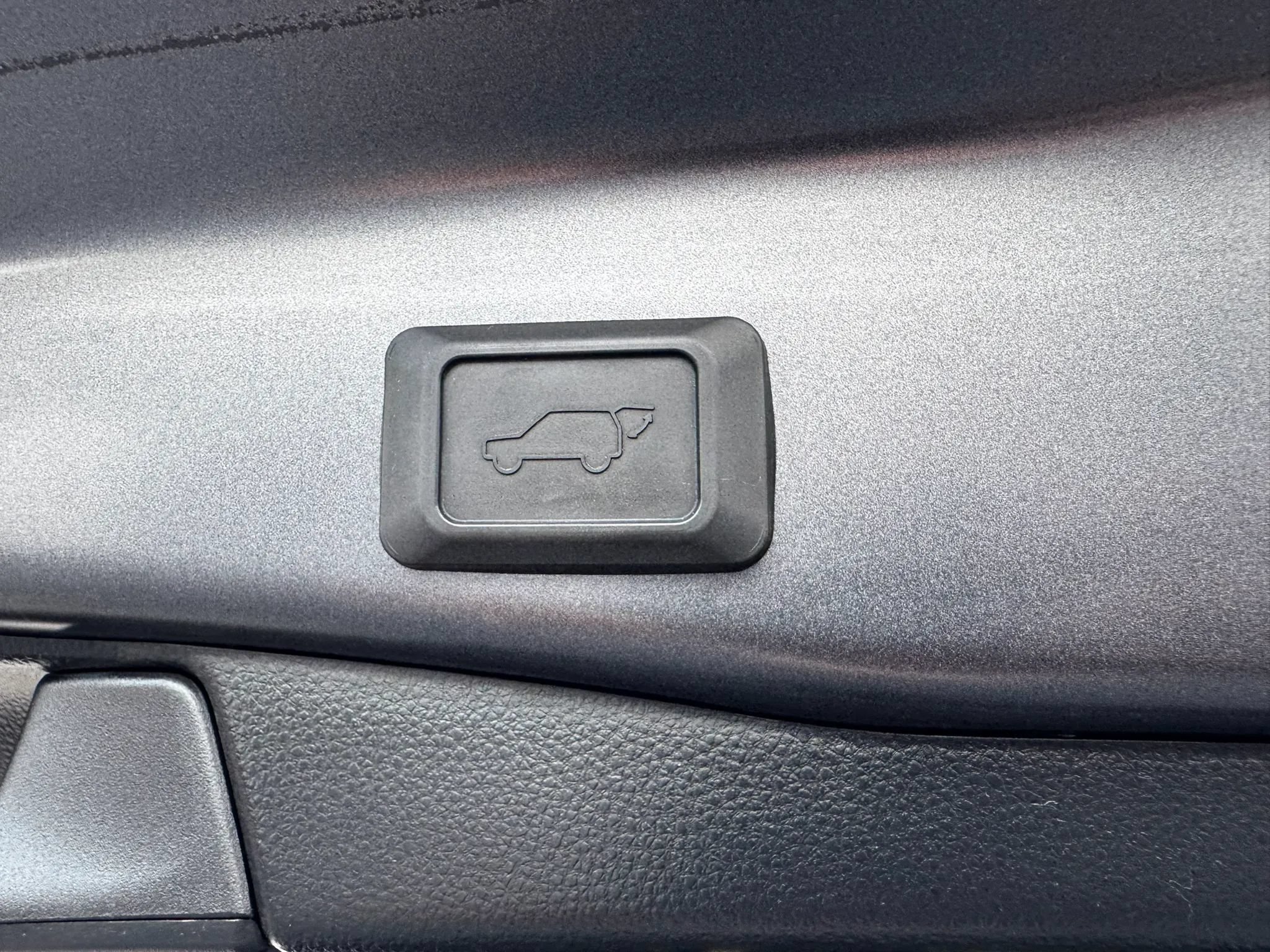 Used 2023 Toyota RAV4 SE AWD/4WD image 33