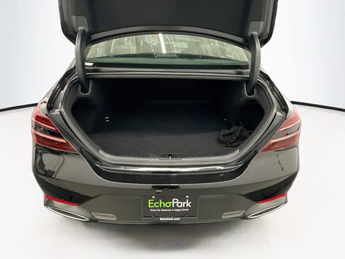 Used 2025 Genesis G70 2.5T RWD image 30