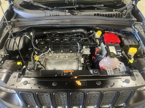 Used 2021 Jeep Renegade Sport AWD/4WD image 22