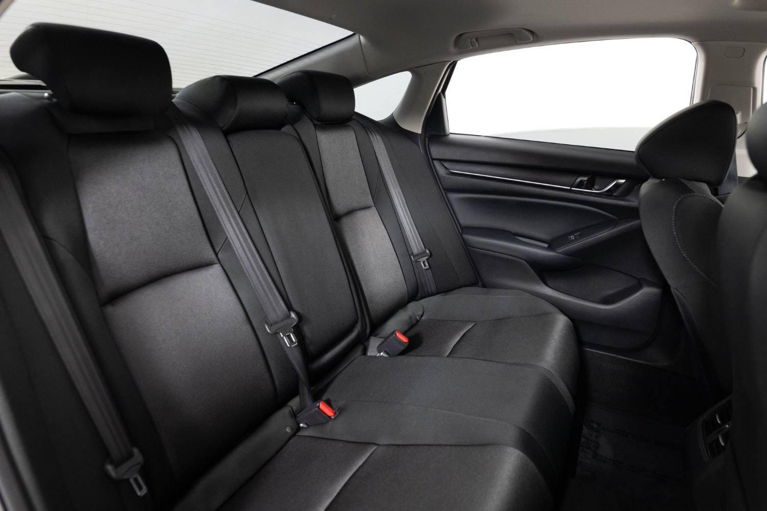 Used 2018 Honda Accord EX image 23