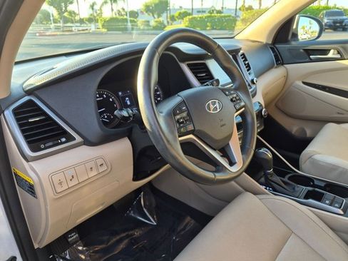 Used 2018 Hyundai Tucson Limited FWD image 10